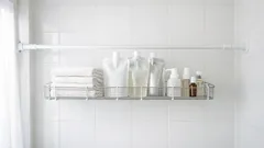 狭い洗面所の収納が増える、突っ張り棒×ワイヤーネット簡易棚の作り方