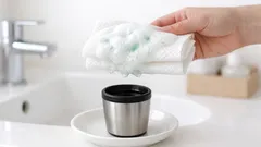 外出先の食器洗いはキッチンペーパーで解決する使い捨てスポンジの作り方